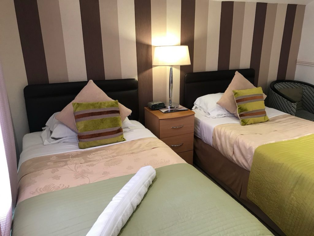 pelham lodge twin room