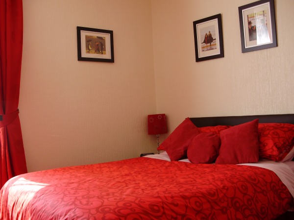 Willowfield House - Room 3 - Double & Single