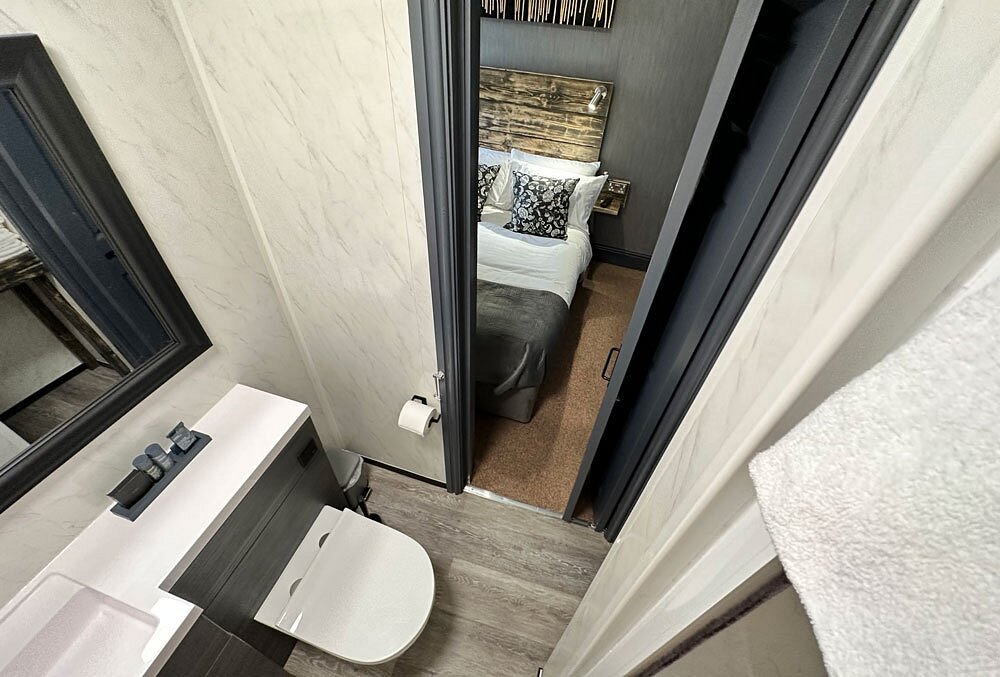 small double room 2ensuite